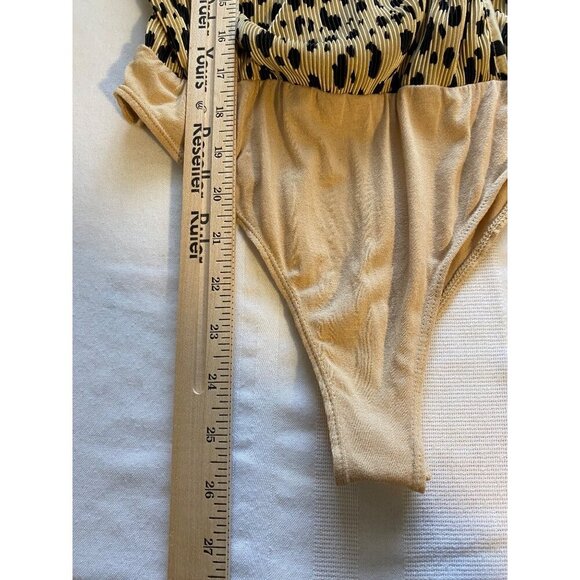 Wayf Womens Leopard Print Bodysuit XS Beige & Black Mock Wrap Front - Picture 4 of 8